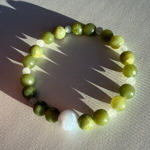 Green Earth Tone Stone Bracelet